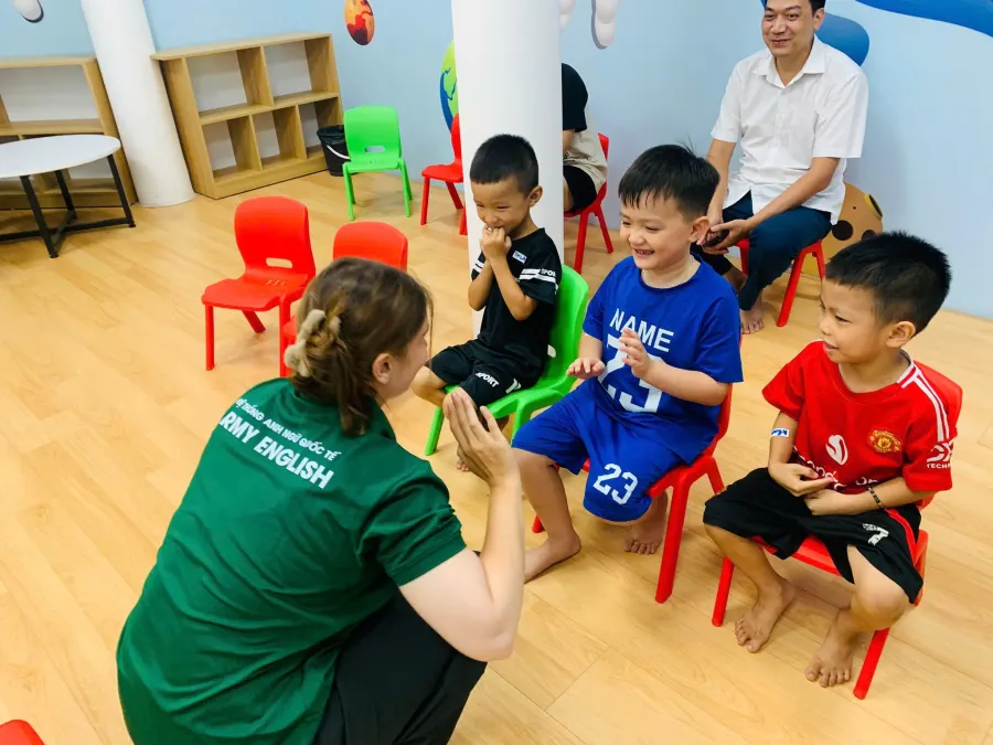 Hệ thống Anh ngữ Quốc tế Army English