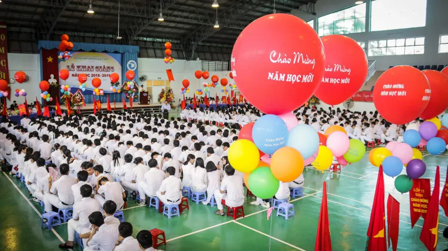 Trường THPT Chuyên Lê Quý Đôn