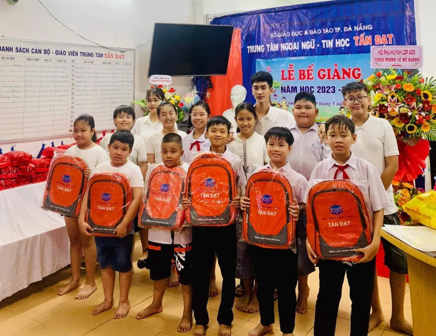 Trung tâm Ngoại Ngữ - Tin Học Tấn Đạt
