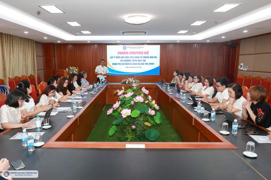 Trường Đại học Thương mại
