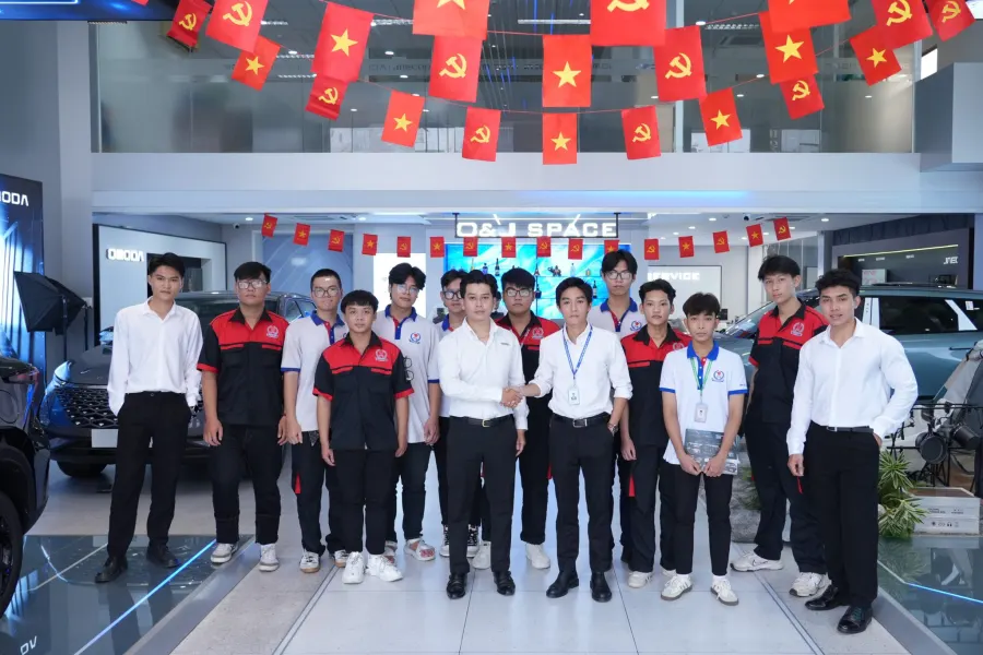 Trường Cao Đẳng Quốc Tế TP.HCM (ICH)
