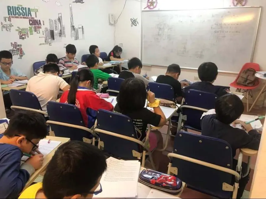 Trung tâm Ngoại Ngữ Quang Vinh