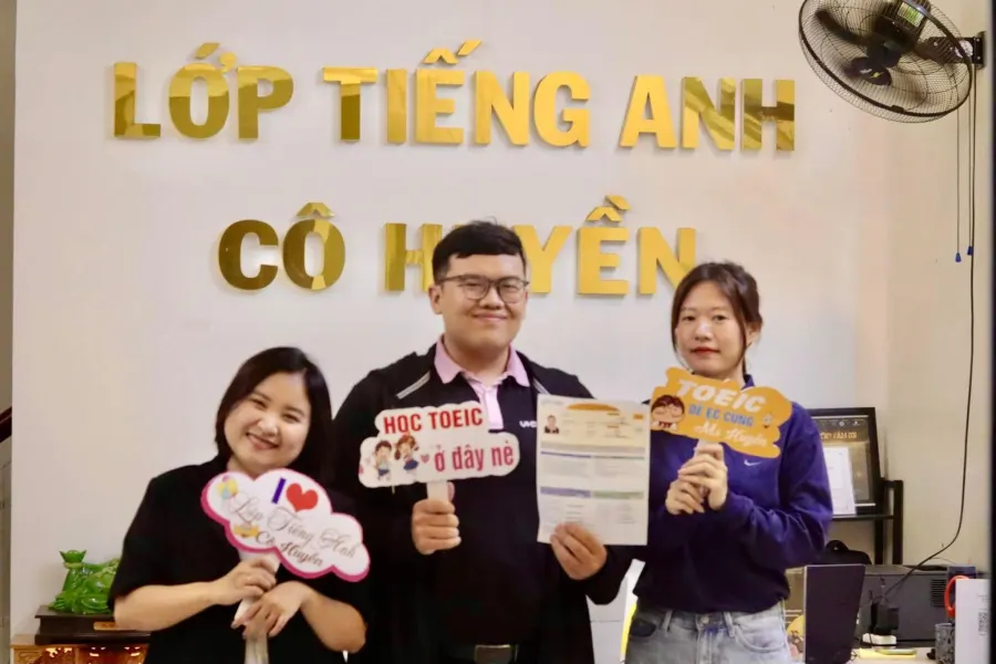 Lớp Tiếng Anh cô Huyền