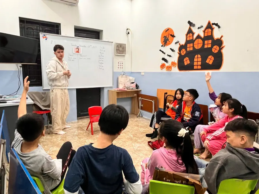 Trung tâm IEC English Ms Ninh