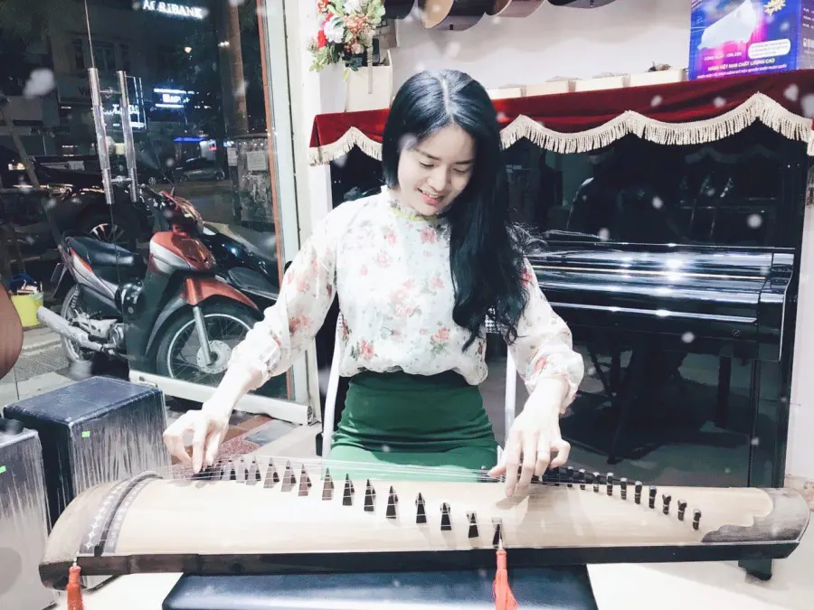 Trung tâm Nhạc cụ Quang Mừng Misic