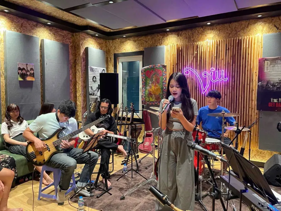 Hệ thống Trung tâm Piano đệm hát
