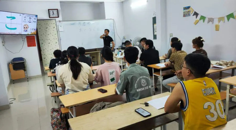 Trung tâm Tiếng Nhật Sen Quốc Tế