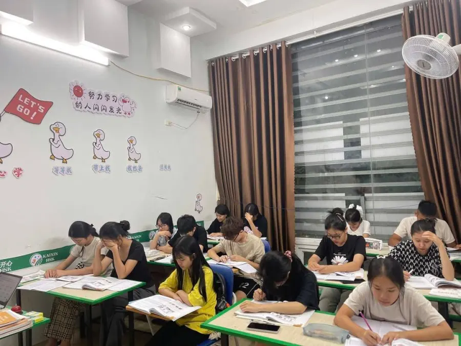 Trung tâm Ngoại Ngữ Khai Tâm HSK