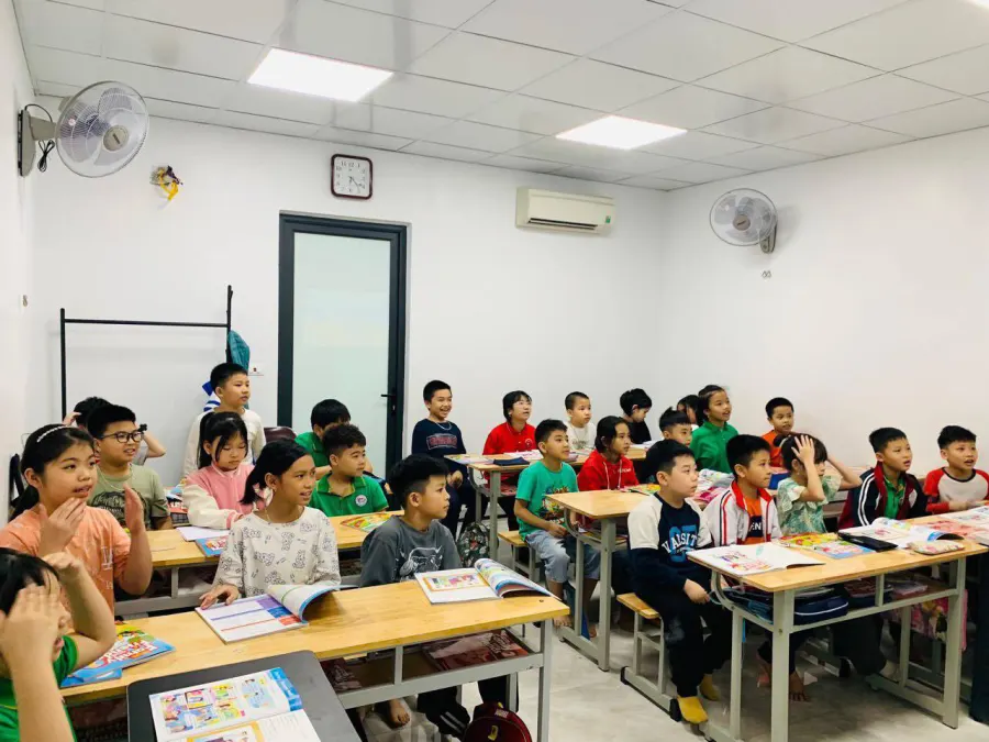 Trung tâm Ngoại Ngữ Ms Huyen Academy