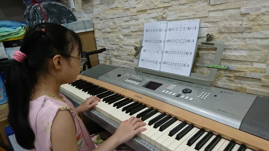 Lớp Nhạc Anh Ngọc