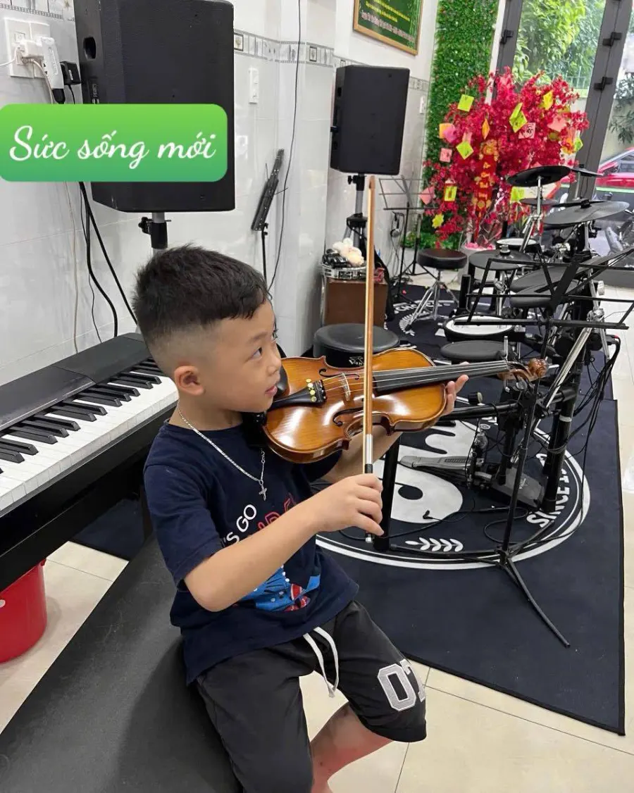 Trung tâm Âm nhạc Mỹ thuật Sức Sống Mới