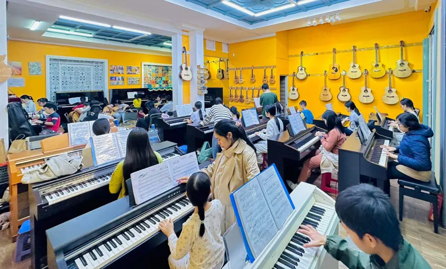 Trung tâm Âm nhạc Sấm Piano