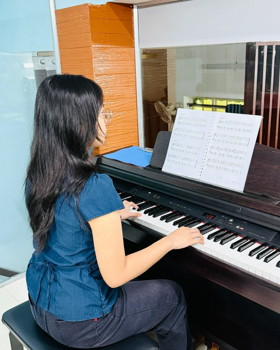 Trung tâm Âm nhạc Strio Violin