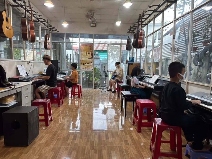 Trung tâm Âm nhạc Phương Hải - Tp Huế