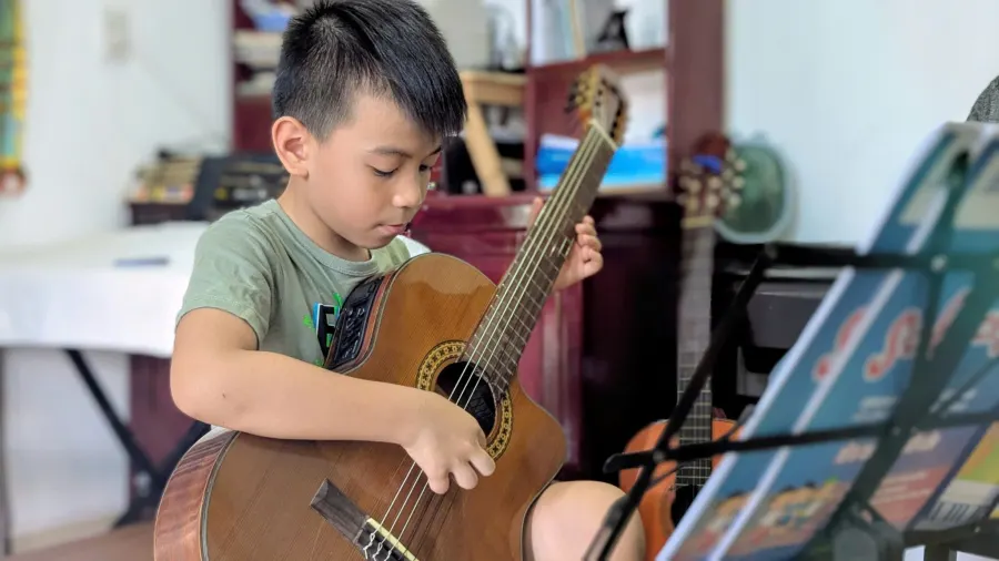 Trung tâm Âm nhạc Sollasi Music