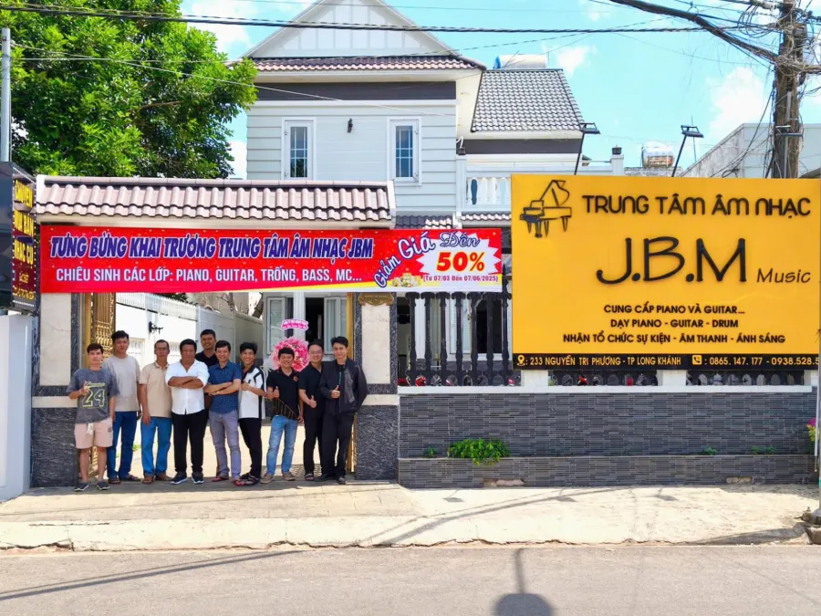 Trung tâm Âm Nhạc JBM