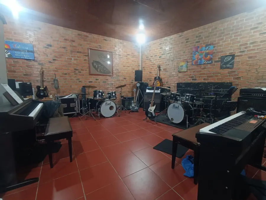 Trung tâm Âm nhạc Eskimo Music Center