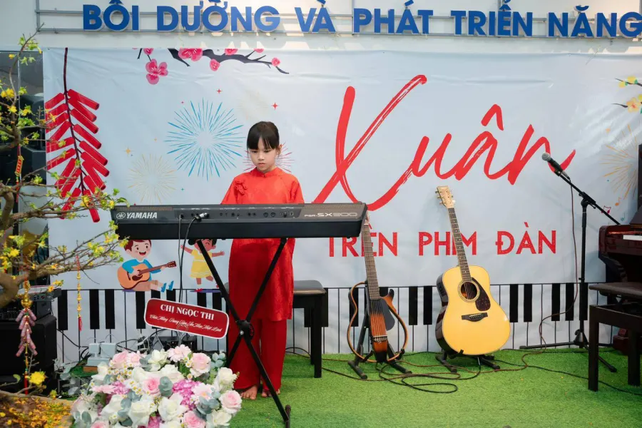 Trung tâm Âm nhạc Nhật Linh