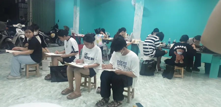 Lớp vẽ KTMT - Luyện thi kiến trúc Mỹ Thuật