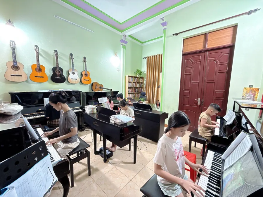 Trung tâm Âm Nhạc Phong Thiên Cầm