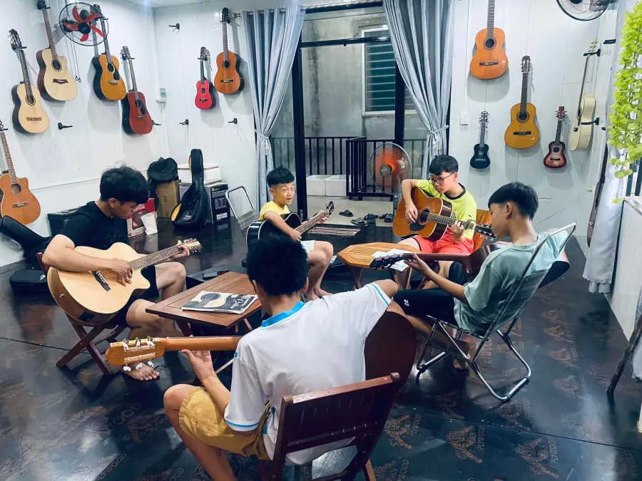 Trung tâm Âm Nhạc Quang Thắng