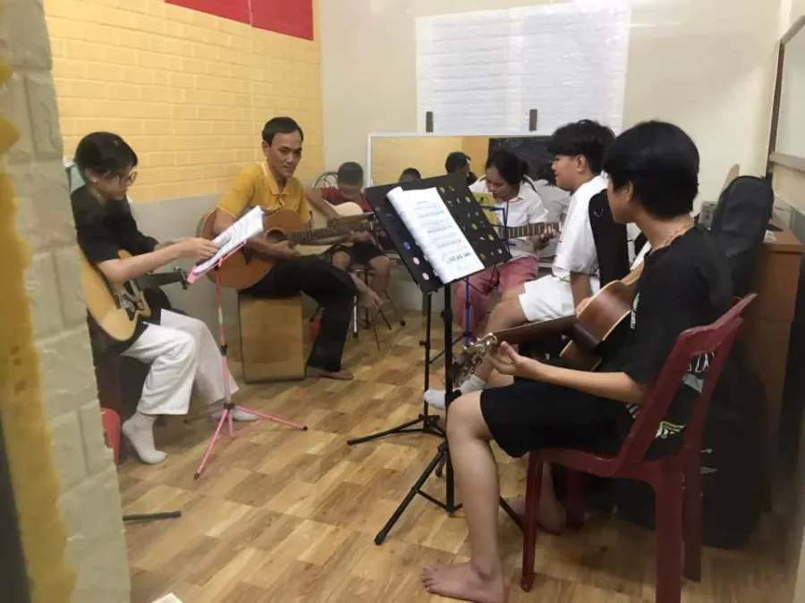 Trung tâm Âm Nhạc Trung Kiên