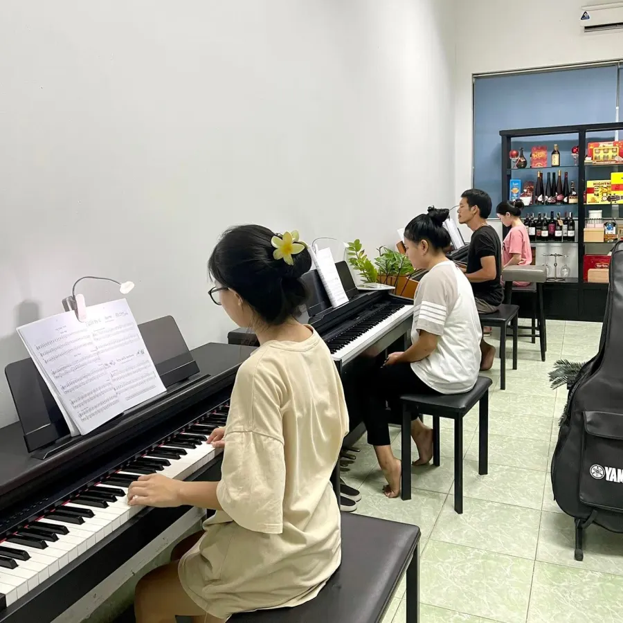 Trung tâm Âm nhạc Blue Music