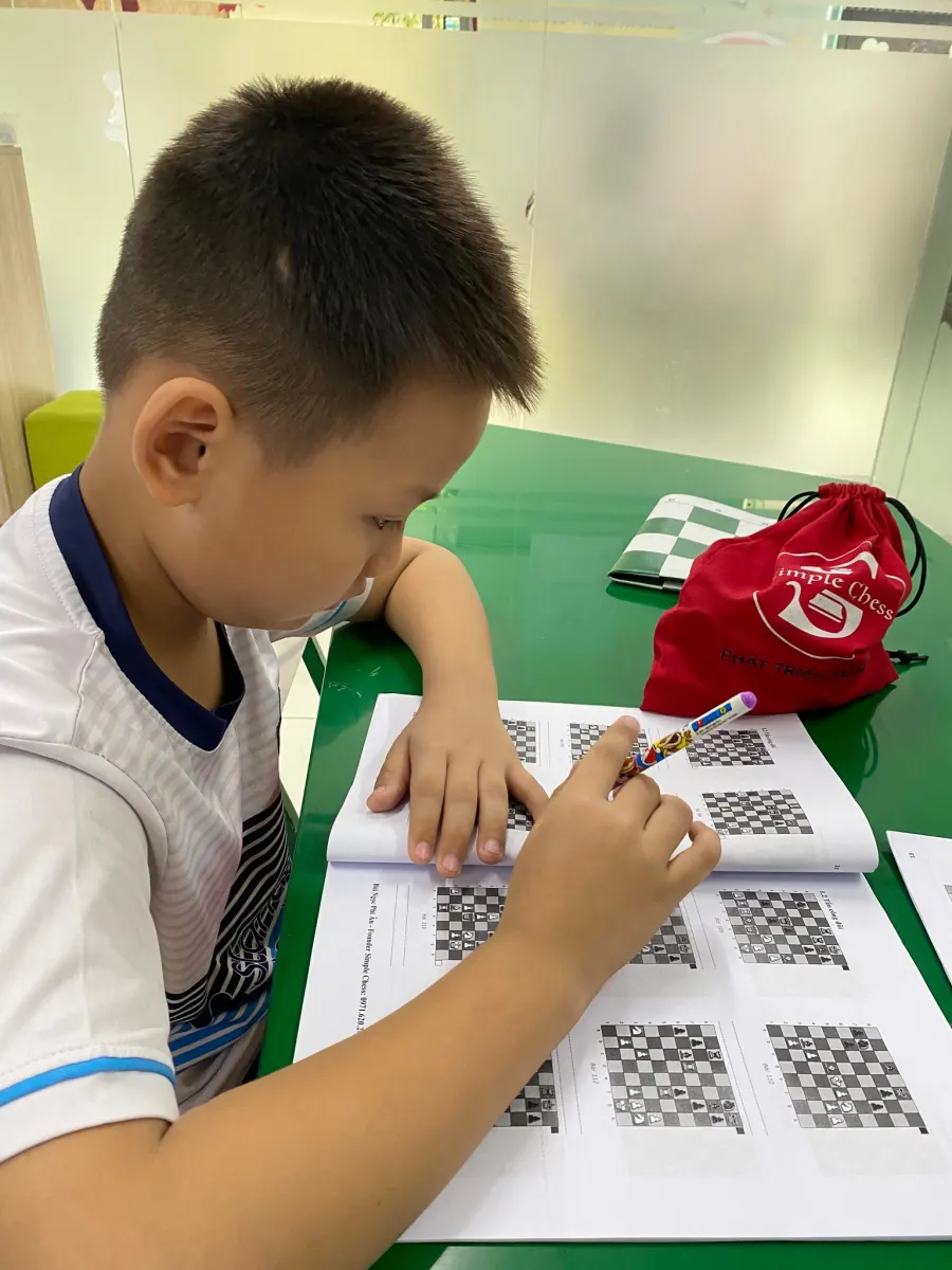 Trung tâm Cờ Vua Simple chess