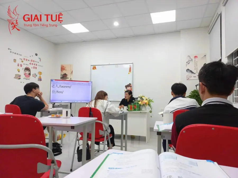 Trung tâm Tiếng Trung Giai Tuệ
