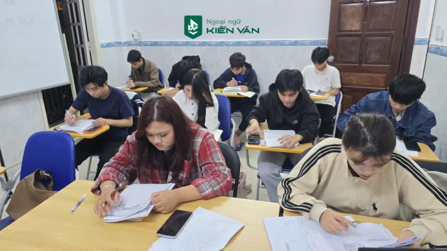 Trung tâm Tiếng Anh Kiến Văn
