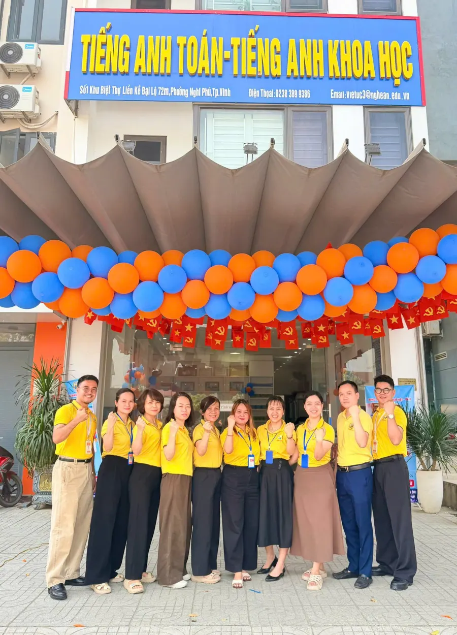 Trung tâm Ngoại Ngữ Việt -Úc 3