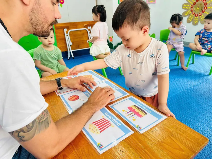 Trường Mầm non Strong Kids
