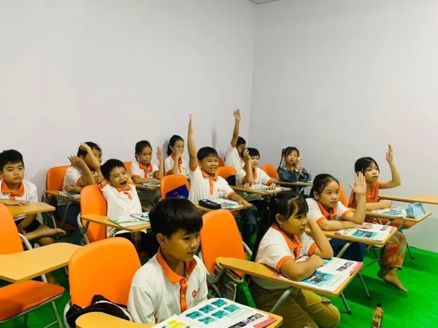 Trung tâm Ngoại Ngữ Link Education