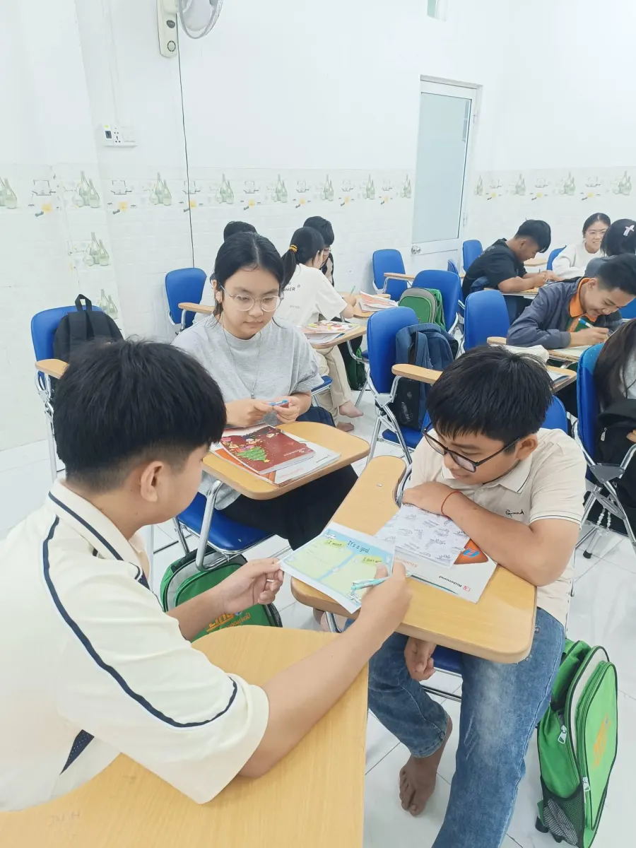 Trung tâm Ngoại ngữ iLingo
