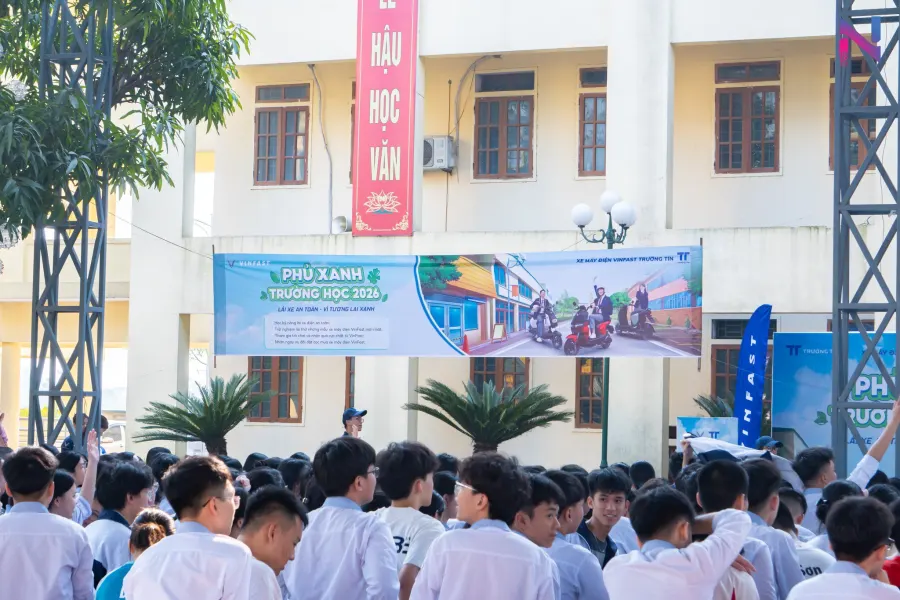 Trường THPT Chuyên Hà Tĩnh