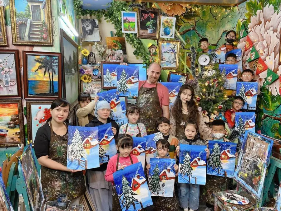 Lớp Vẽ Huyền Art