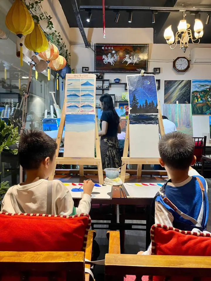 Lớp Vẽ Méo - Nguyễn Văn Thương