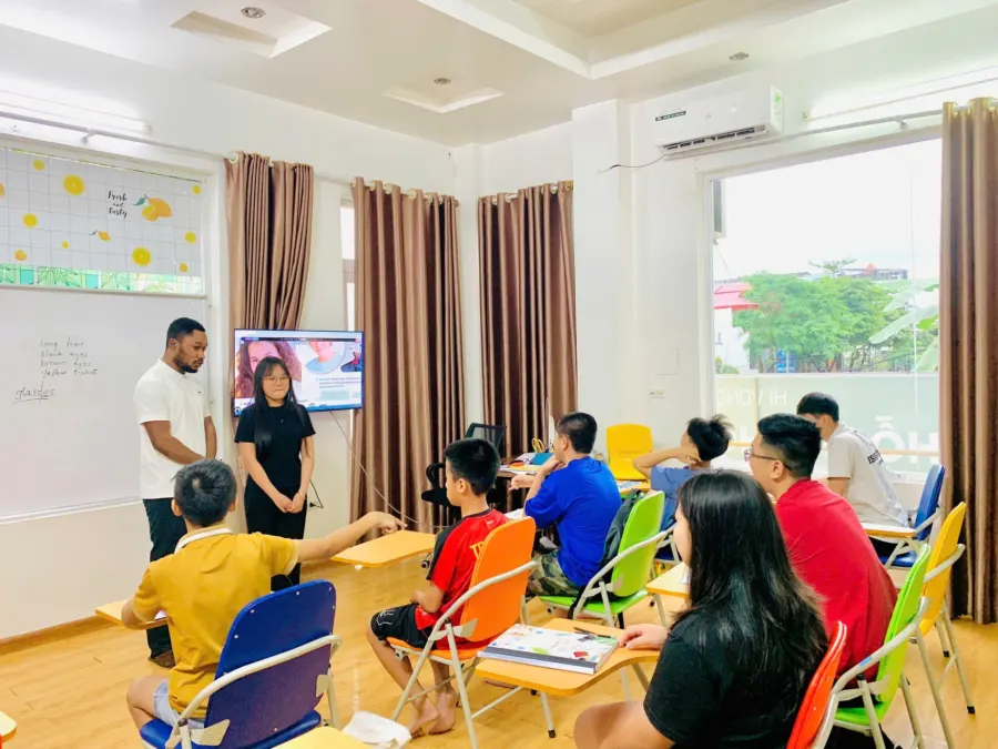 Trung tâm Ngoại ngữ & Du học Hi Vọng Xanh