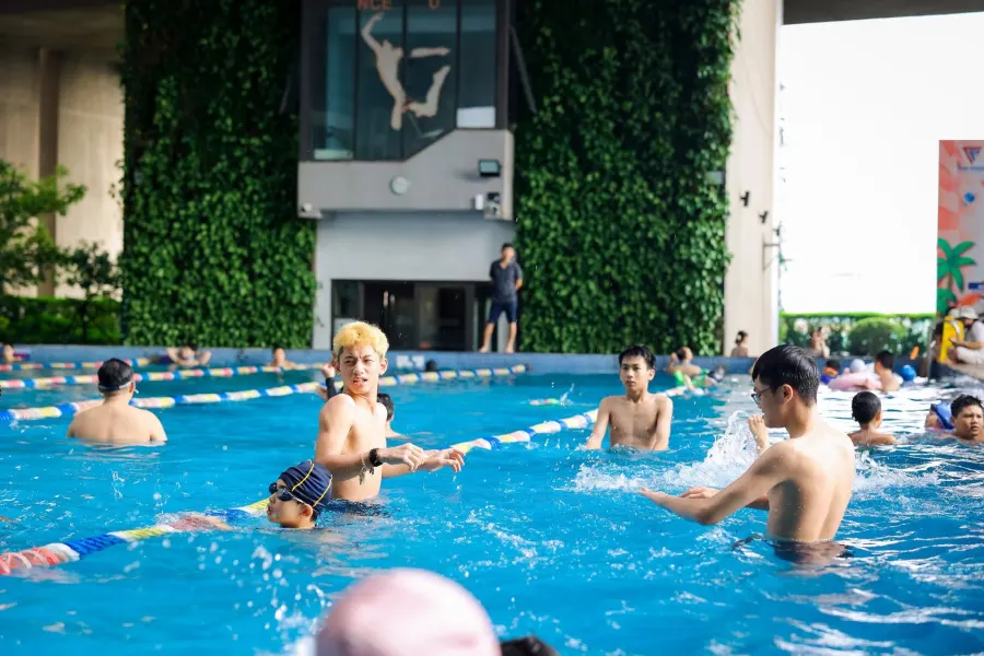Hệ thống Bể bơi Dolphin TOP POOL