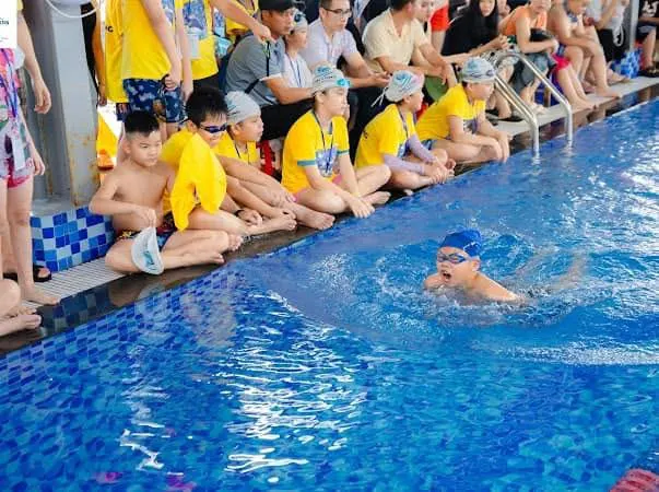 Trung tâm Bể bơi bốn mùa Paradise Pool
