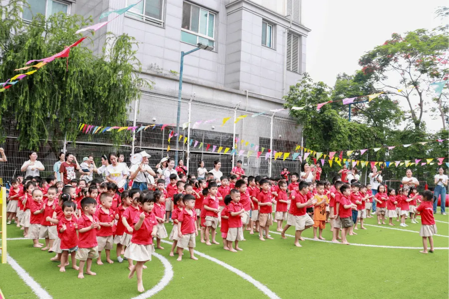 Trường Mầm Non Việt Hàn Montessori