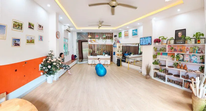 Mầm non Funny Kids Montessori Cầu Giấy