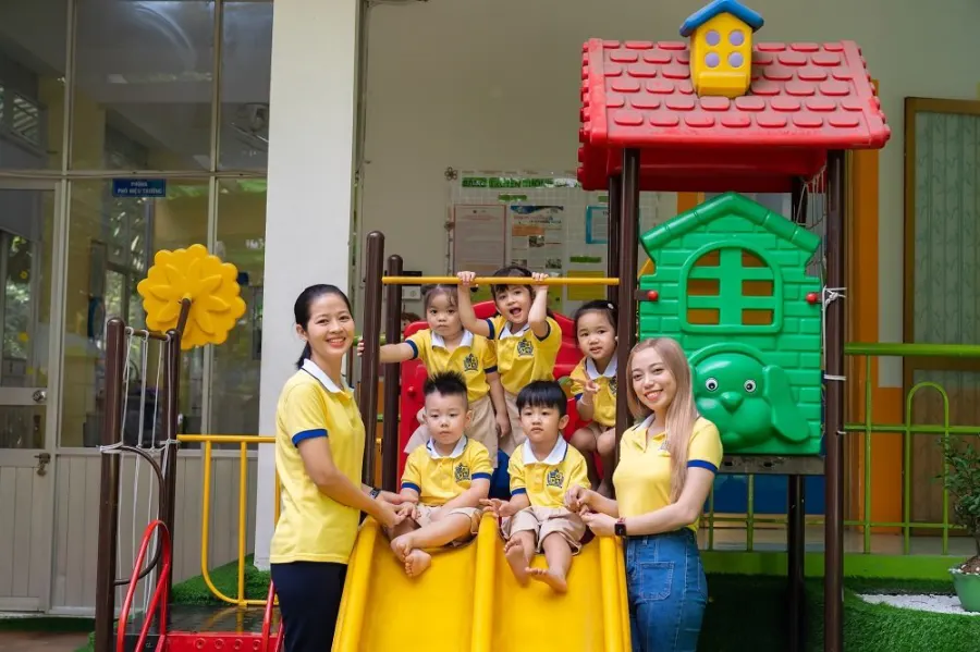 IVY School - Cơ sở Fuji Dịch Vọng
