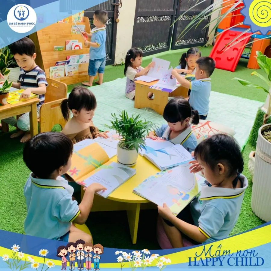 Trường Mầm Non Em bé hạnh phúc - HappyChild Montessori