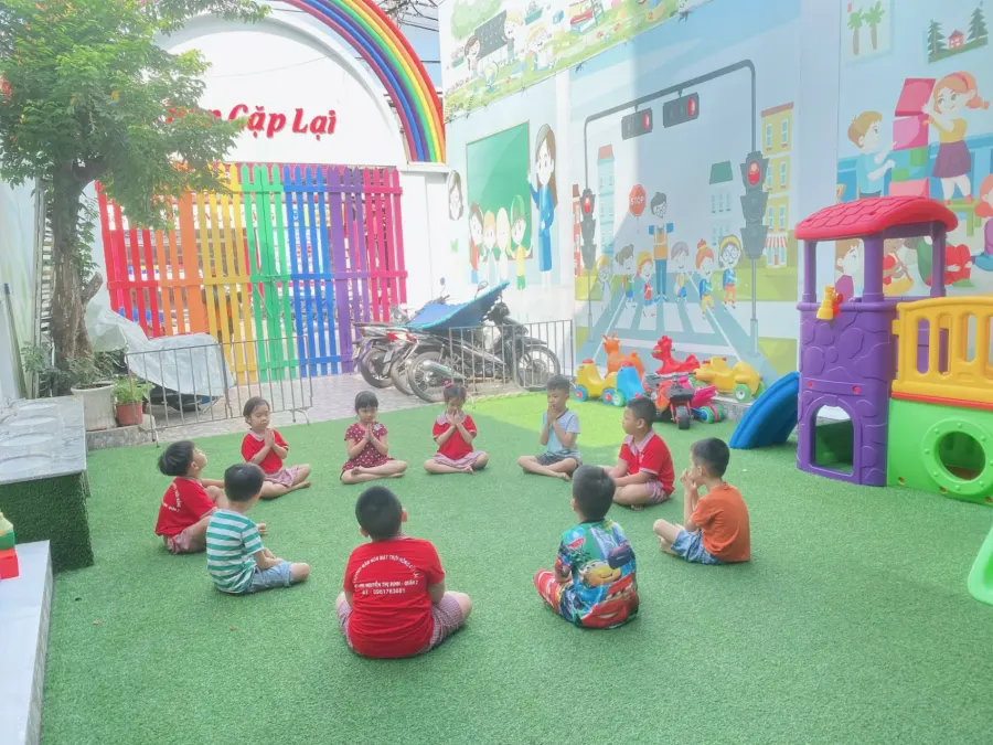 Trường mầm non Mặt trời hồng