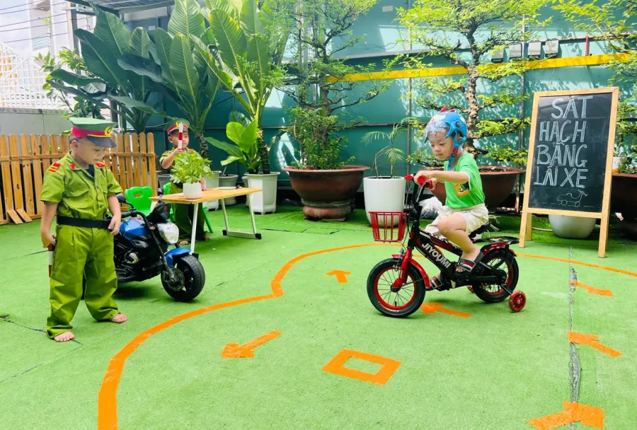Trường Mầm Non Phượng Hồng - Phượng Hồng Kindergarten - Bình Trị Đông - TPHCM