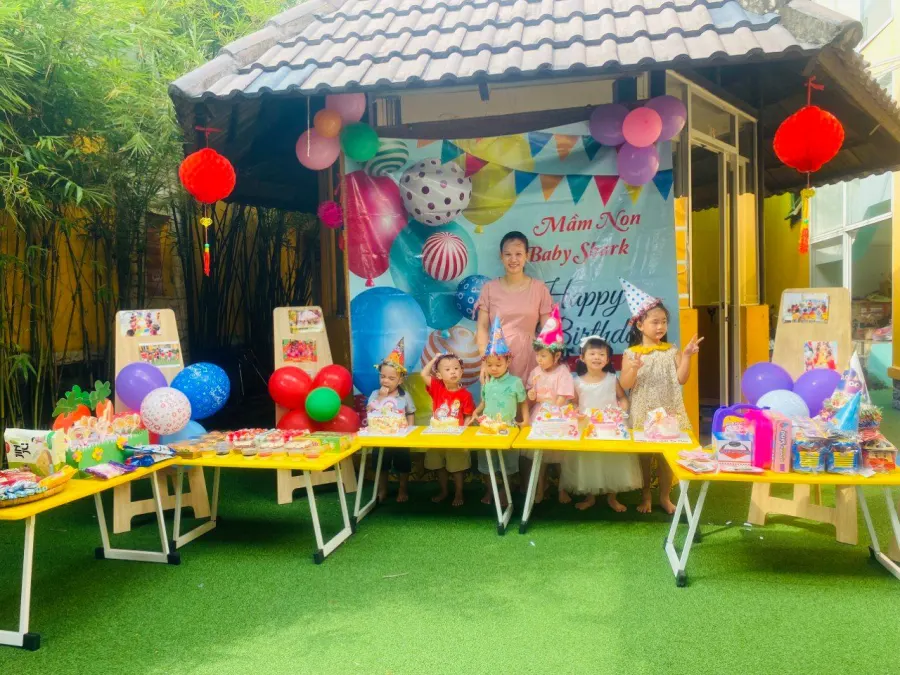 Mầm Non Cá Mập Con (Baby Shark)