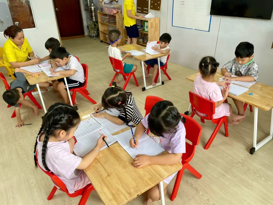 Trường Mẫu Giáo Sóc Nâu
