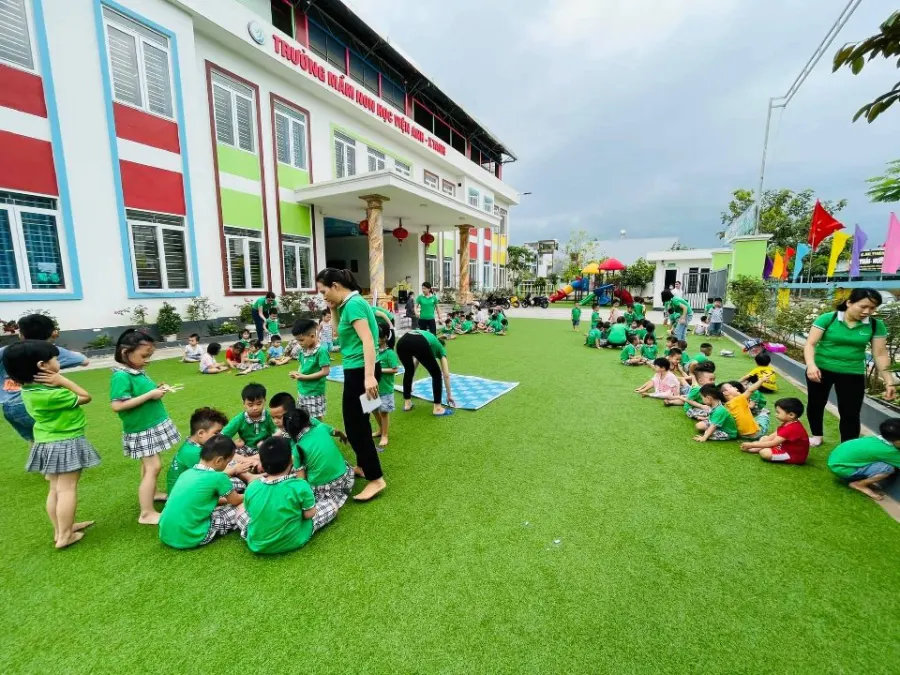 Trường mầm non Học viện AnhXtanh (Einstein Academy) - TT Đông Hưng
