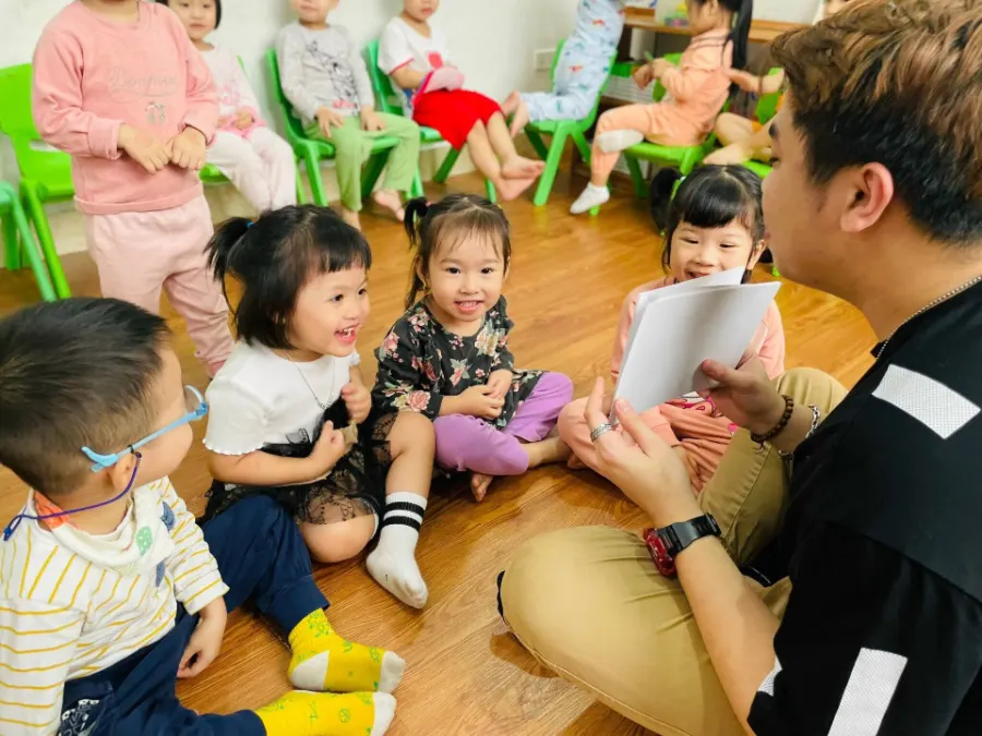 Mầm Non Cầu Vồng Nhỏ (Little Rainbow)